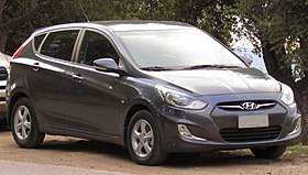 Hyundai Accent GLS 1.6 2013 (13475893504) (cropped).jpg